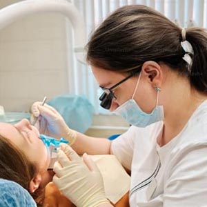 5 Ways to Calm Dental Anxiety with the Help of a Dentist in Edison