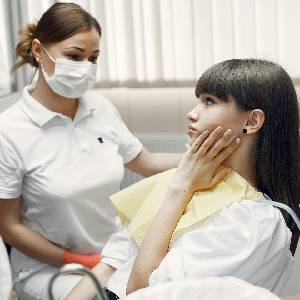 The Role of an Emergency Dentist in Edison for Oral Health